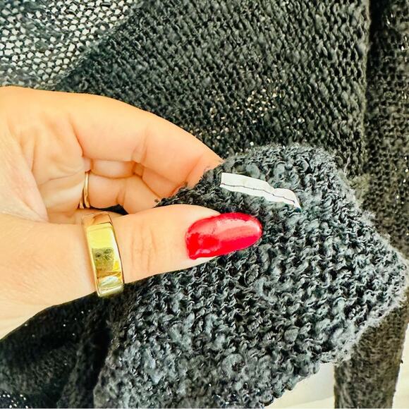 VINTAGE GABRIEL S Y2K Asymmetrical Cutout Loose Hand Knit Pullover Sweater Top M - Picture 8 of 11